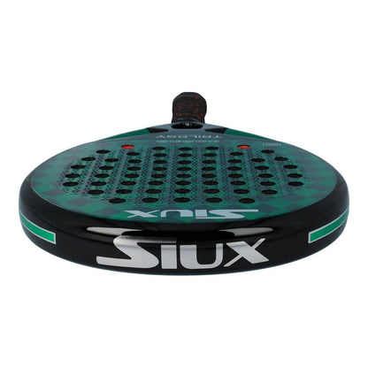 מחבט פאדל SIUX TRILOGY CONTROL PRO 4 - SmashItPadel.co.il