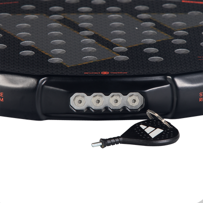 מחבט פאדל Adidas Metalbone – 2026