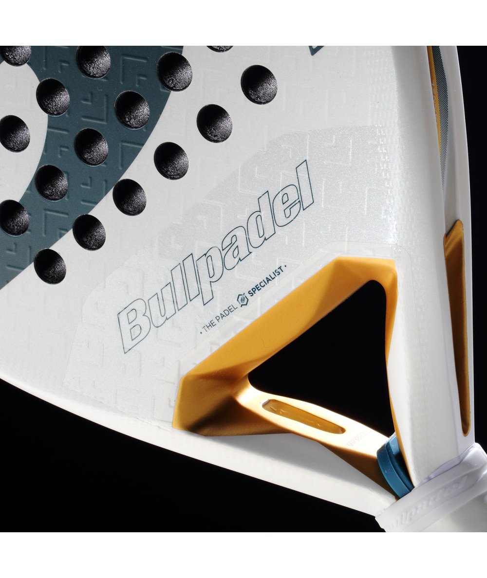 מחבט פאדל    Bullpadel Pearl 26