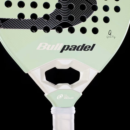 מחבט פאדל  Bullpadel Elite 02 – Gemma Triay