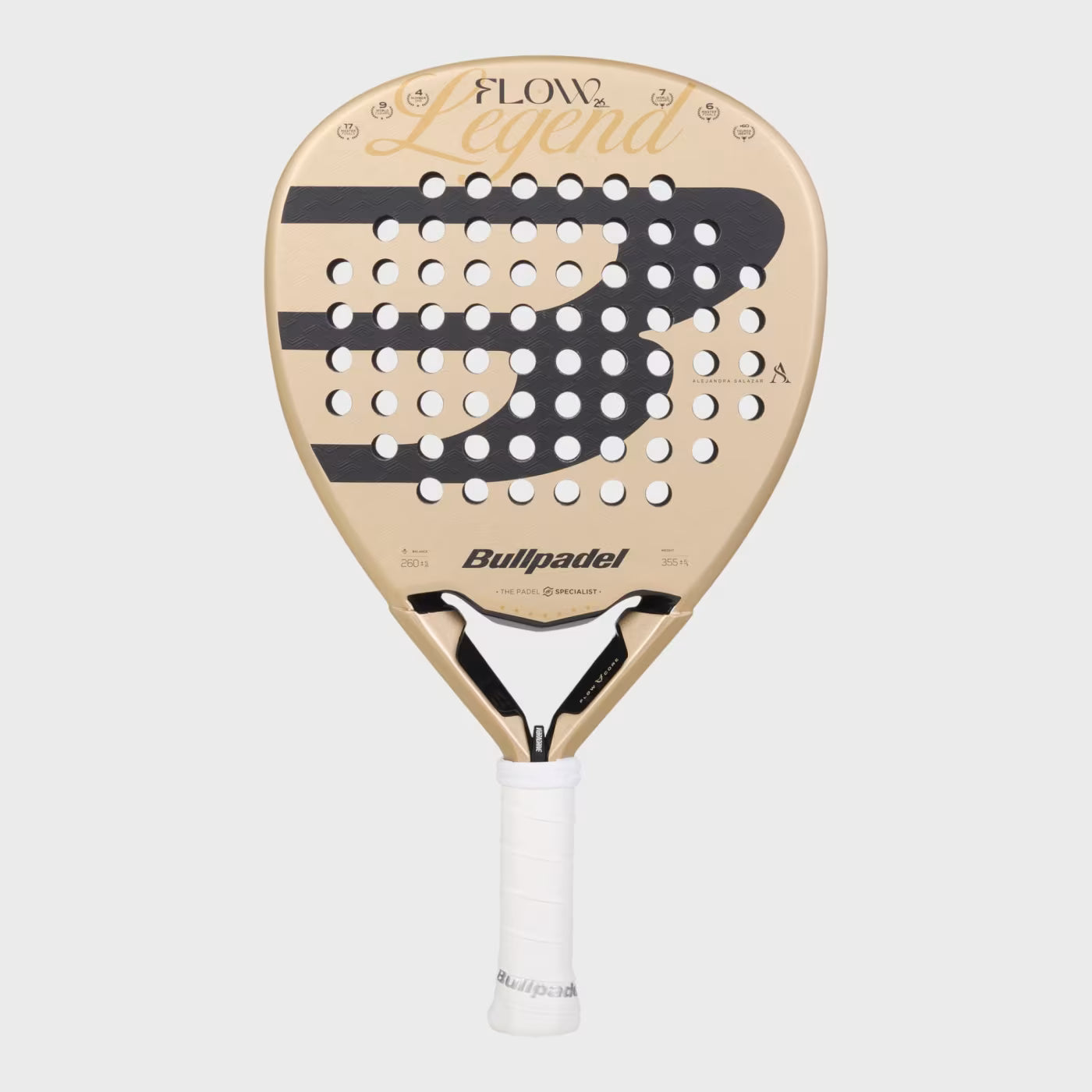 מחבט פאדל  Bullpadel Flow – Alejandra Salazar