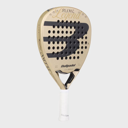 מחבט פאדל  Bullpadel Flow – Alejandra Salazar
