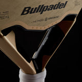 מחבט פאדל  Bullpadel Flow – Alejandra Salazar