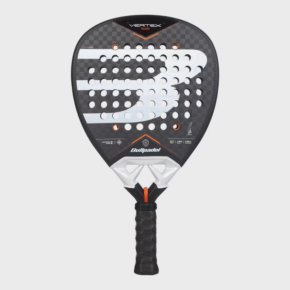 מחבט פאדל  Bullpadel Vertex 05 – Juan Tello